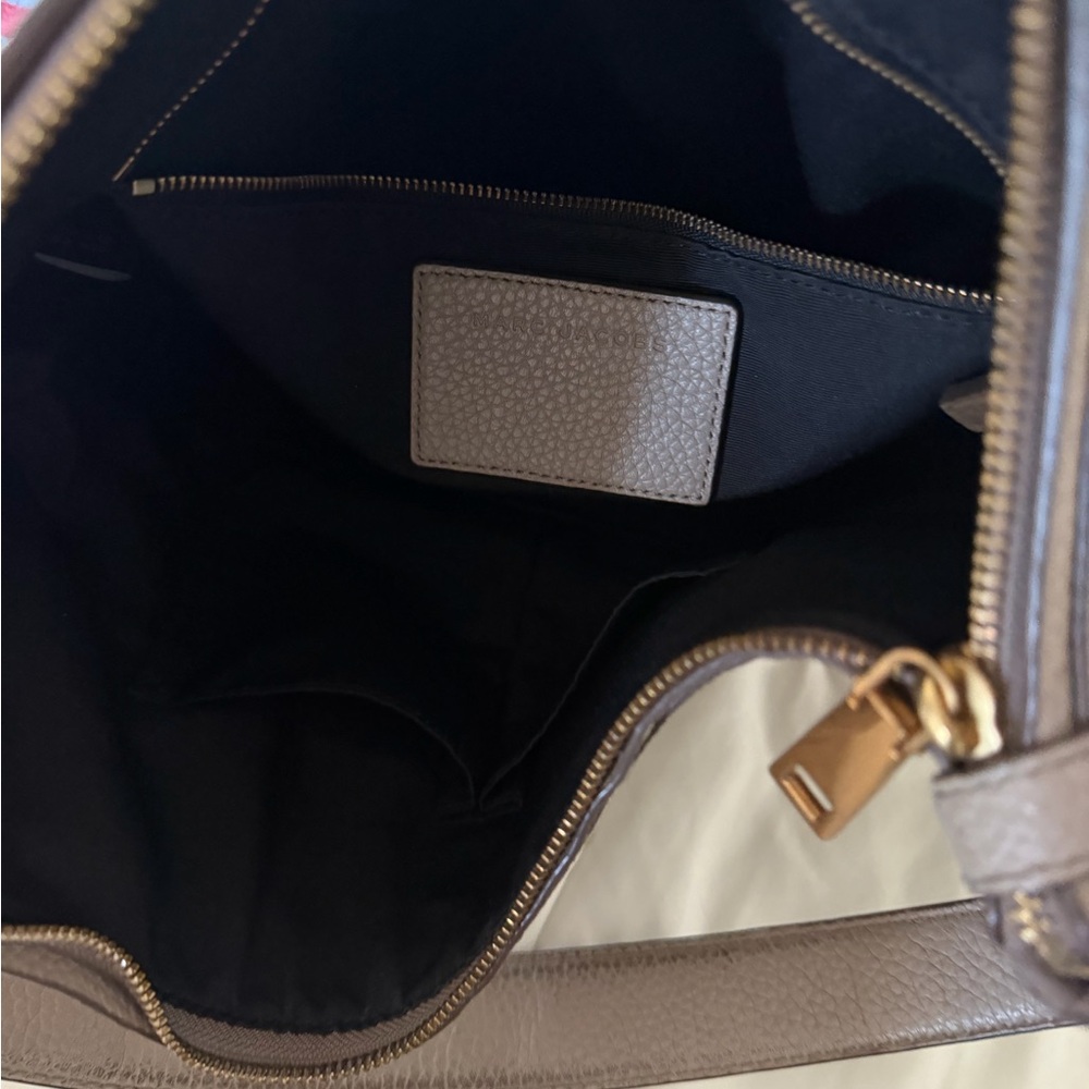 Marc Jacob’s Taupe Hobo Bag - Picture 6 of 10